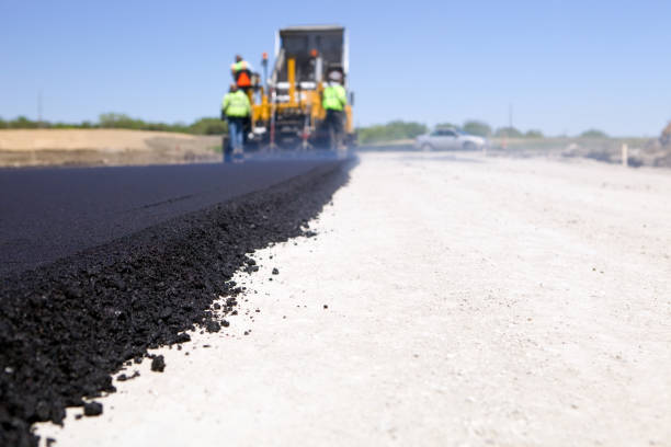 Best Commercial Driveway Pavers  in Eveleth, MN